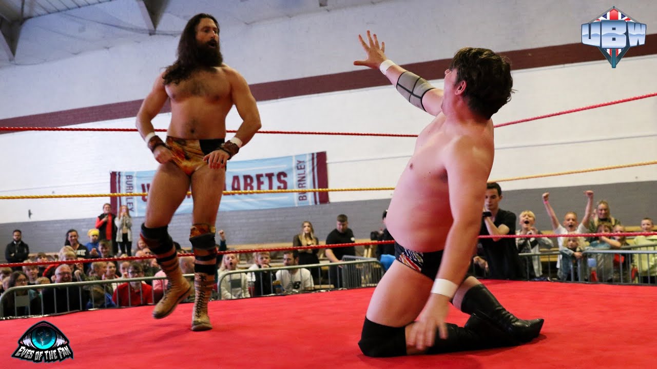 Saxon Huxley vs Matt Fox - Unstoppable British Wrestling - On Home Turf