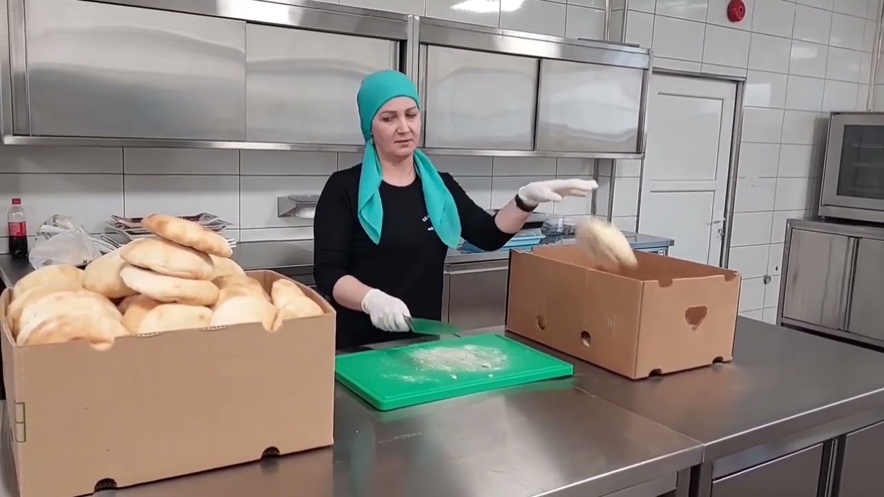 PRIPREMA IFTARA HELO OTHERS KUHINJI U VITINICI