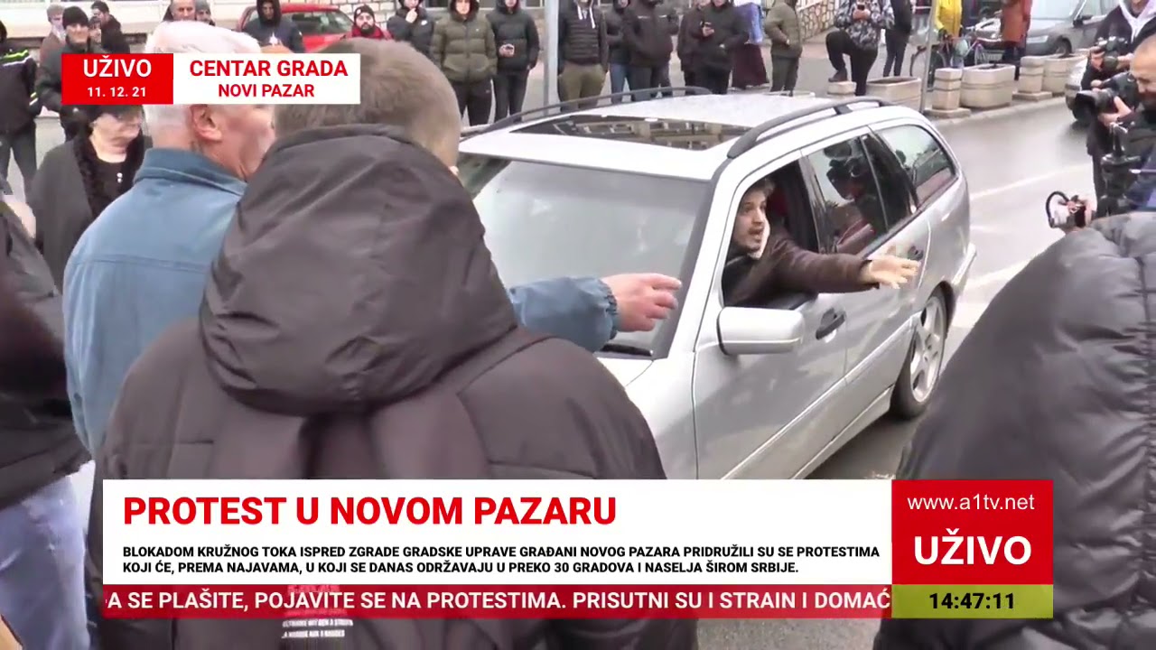 Na ivici incidenta tokom protesta u Novom Pazaru