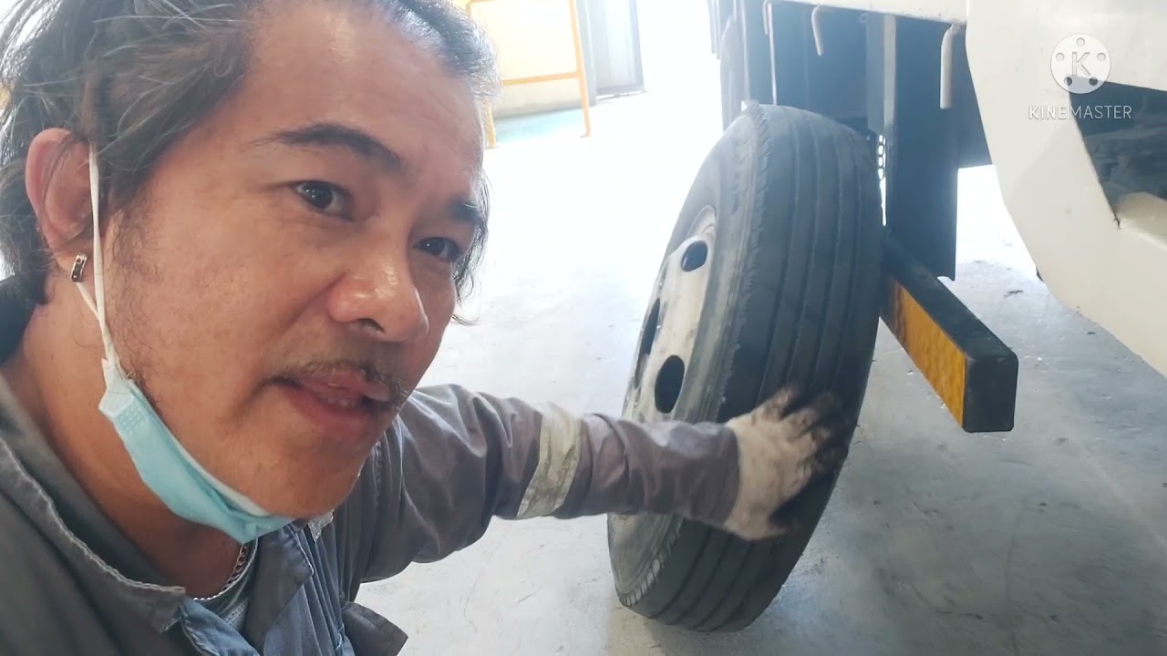 isuzu NPR removing front kingpin  bushing damage..