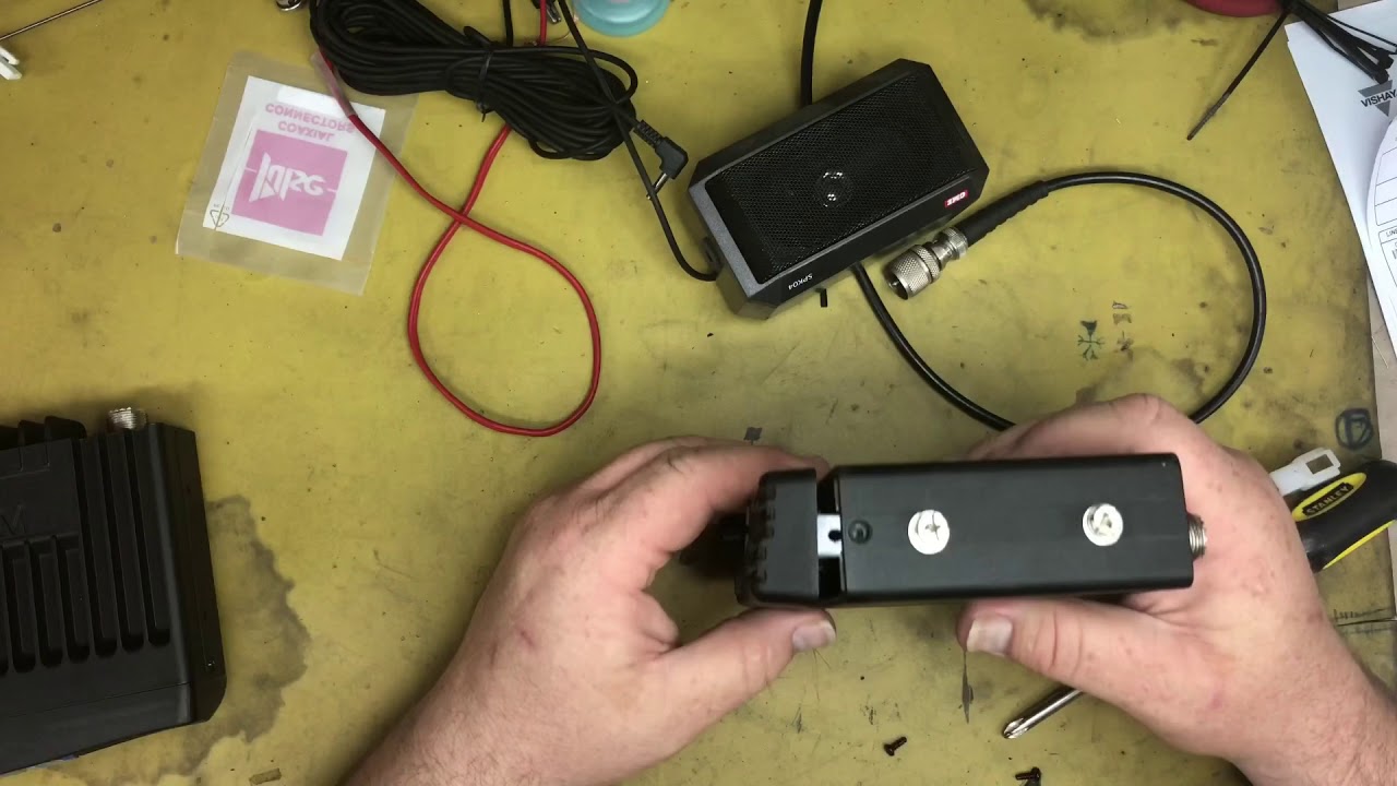 “Quickie” repair video of an Icom IC-400Pro