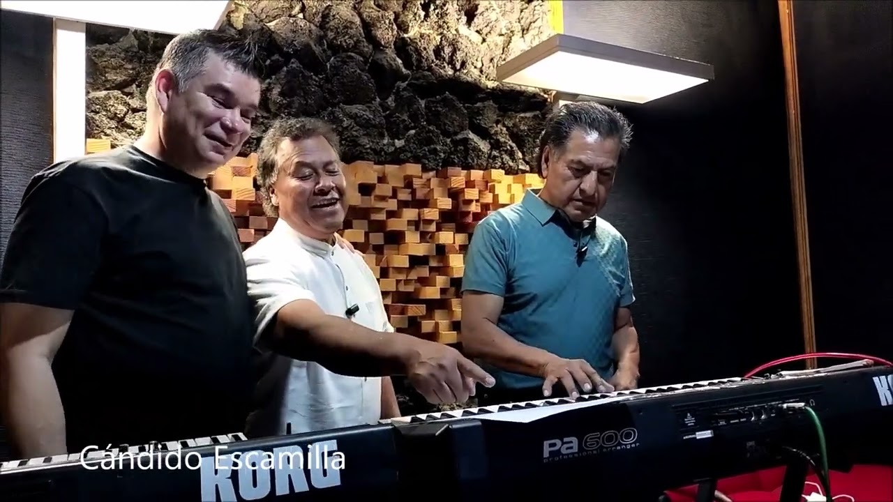Cándido Escamilla /Claudio Pablo de grupo BRYNDIS/Y CHARLY ABREGO en la bohemia/5527758017