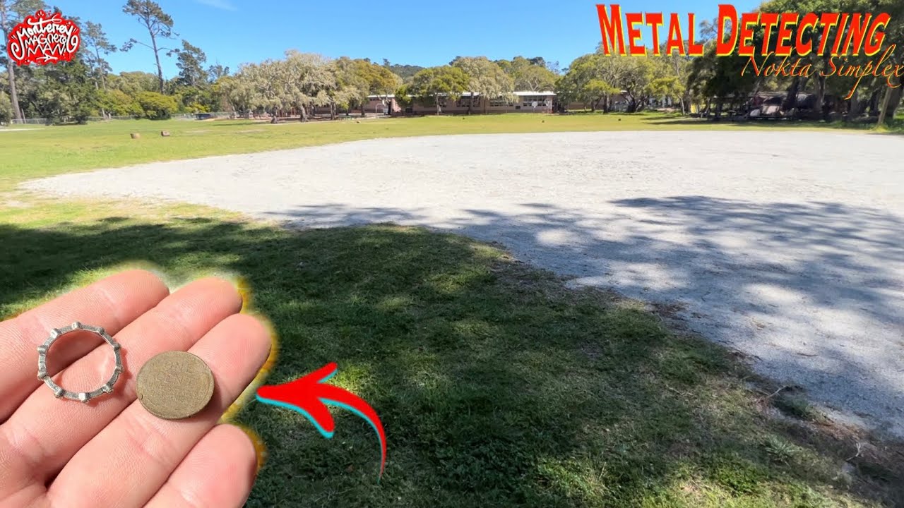 Metal Detecting a Very OLD School With The Nokta Makro Simplex!