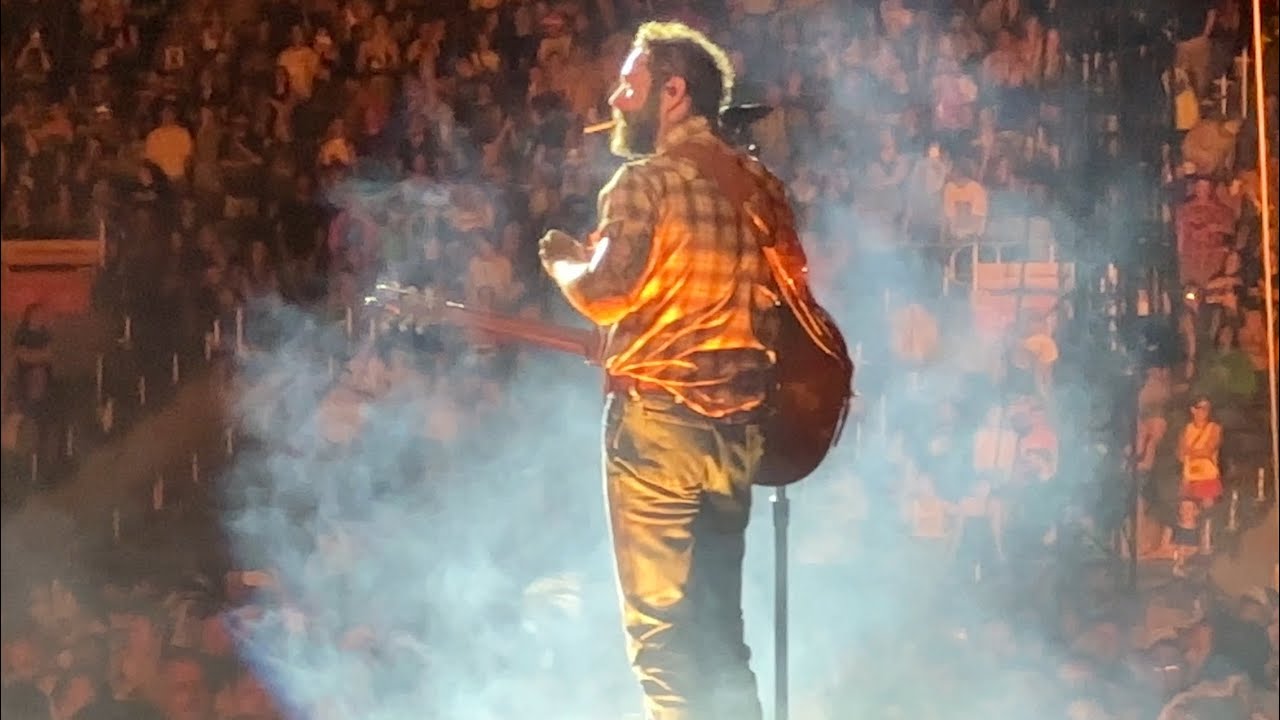 Post Malone - Feeling Whitney (Acoustic) (Live in Orlando, FL 6-10-25)