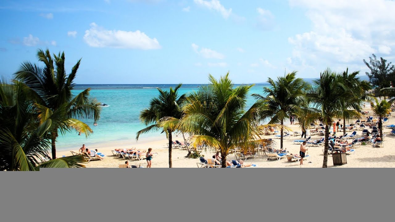 Visiting Doctor's Cave Beach | Jamaica Travel