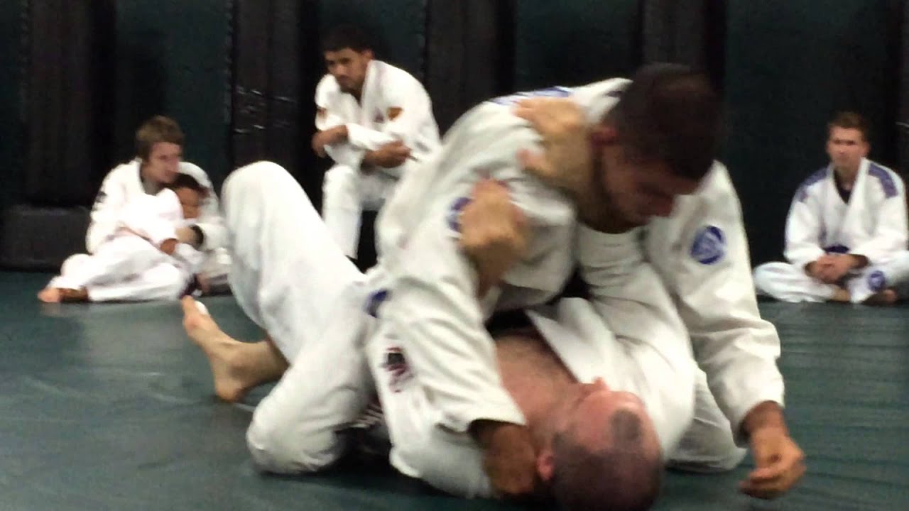 Rener Gracie rolling with Tomas Grinkevicius
