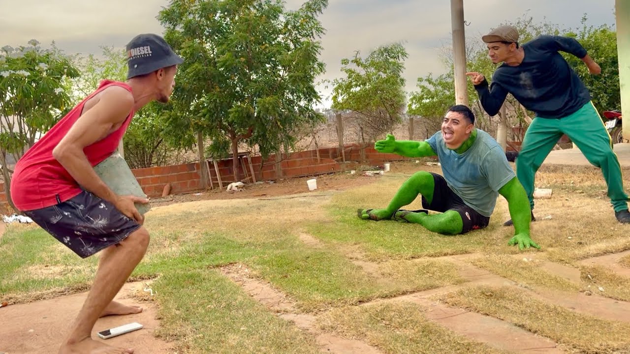 LEVY QUEBRA O CELULAR DE SIMÃO E ELE VIRA O HULK