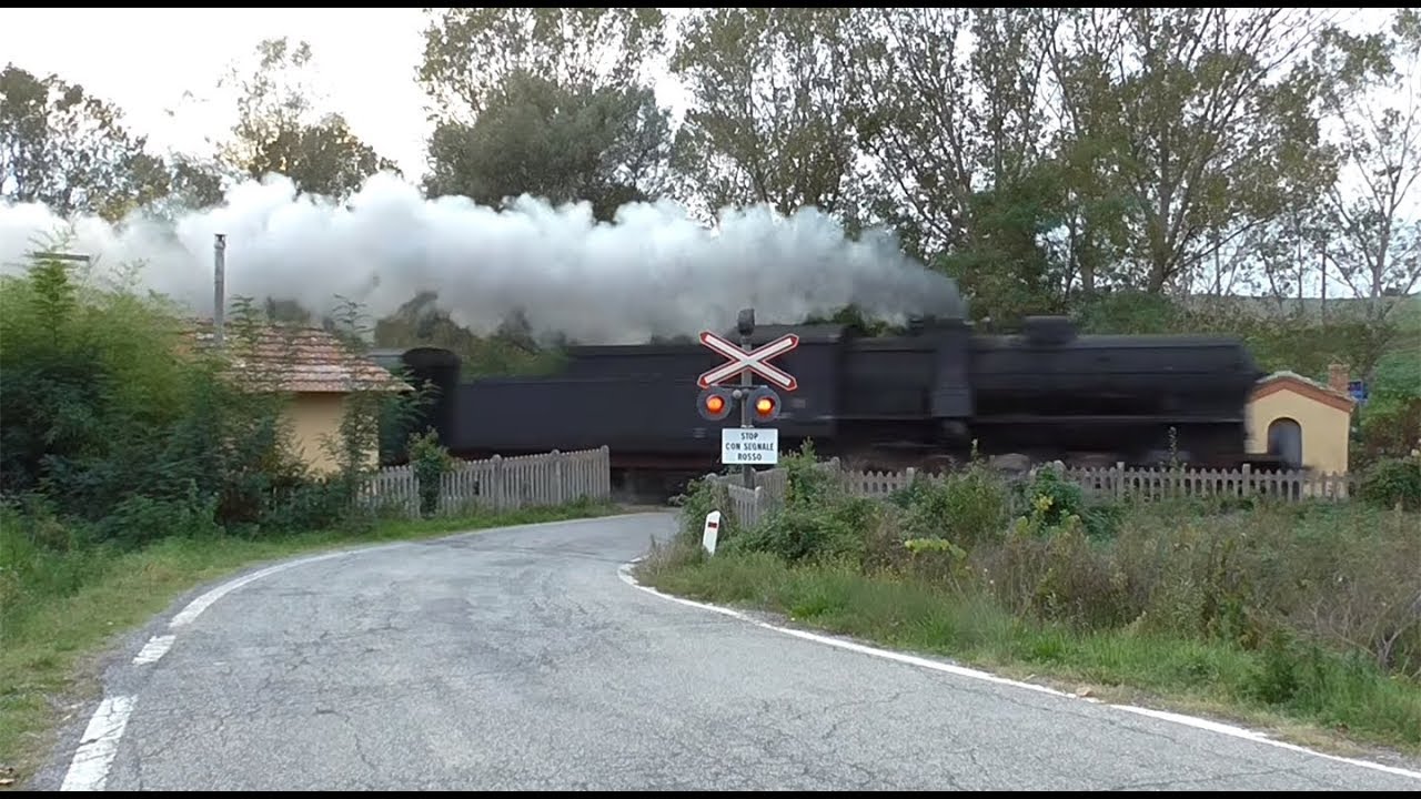Passaggio a Livello Val d'Asso/ Passage a niveau/ Level Crossing/ Bahnübergang/ Overweg