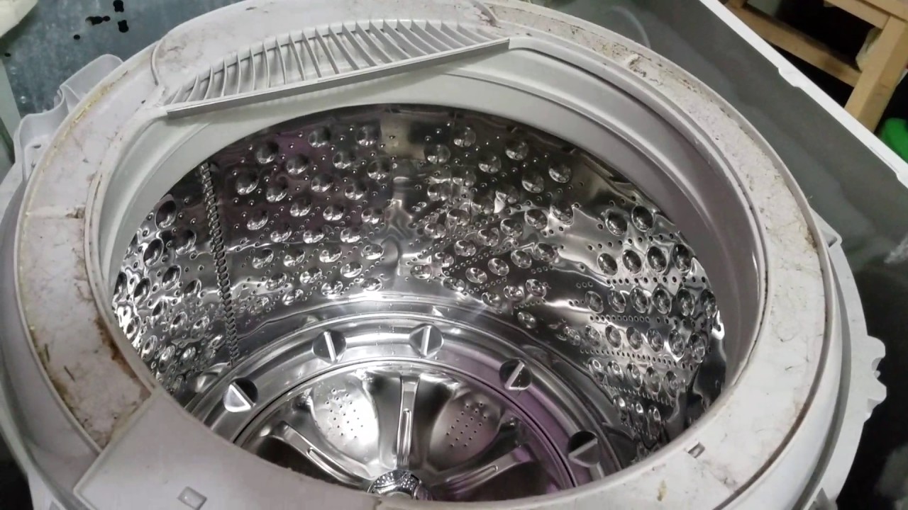 Leaking LG washing machine