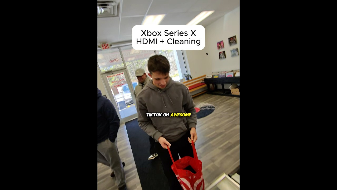 Чистка HDMI-порта Xbox Series X!!! #ремонтсломанныхустройств #смартфон #техника #ремонтпроблем #с...