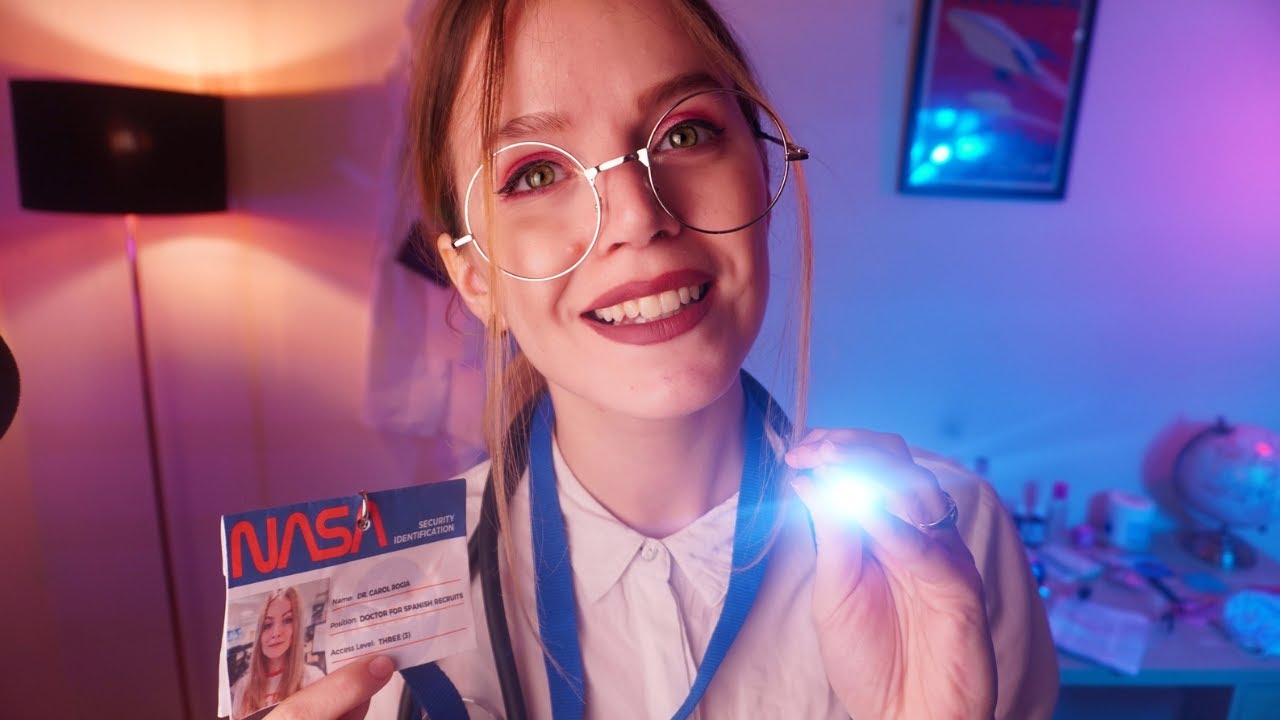 ASMR EXAMEN MÉDICO + TEST NERVIOS CRANEALES A ASTRONAUTA