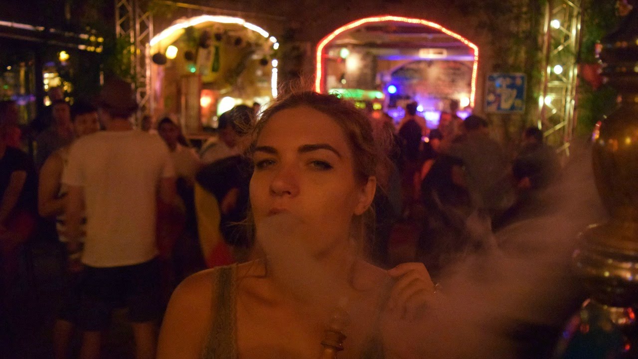 Szimpla Kert Ruin Bar | Daily Travel Vlog 139, Hungary, HD