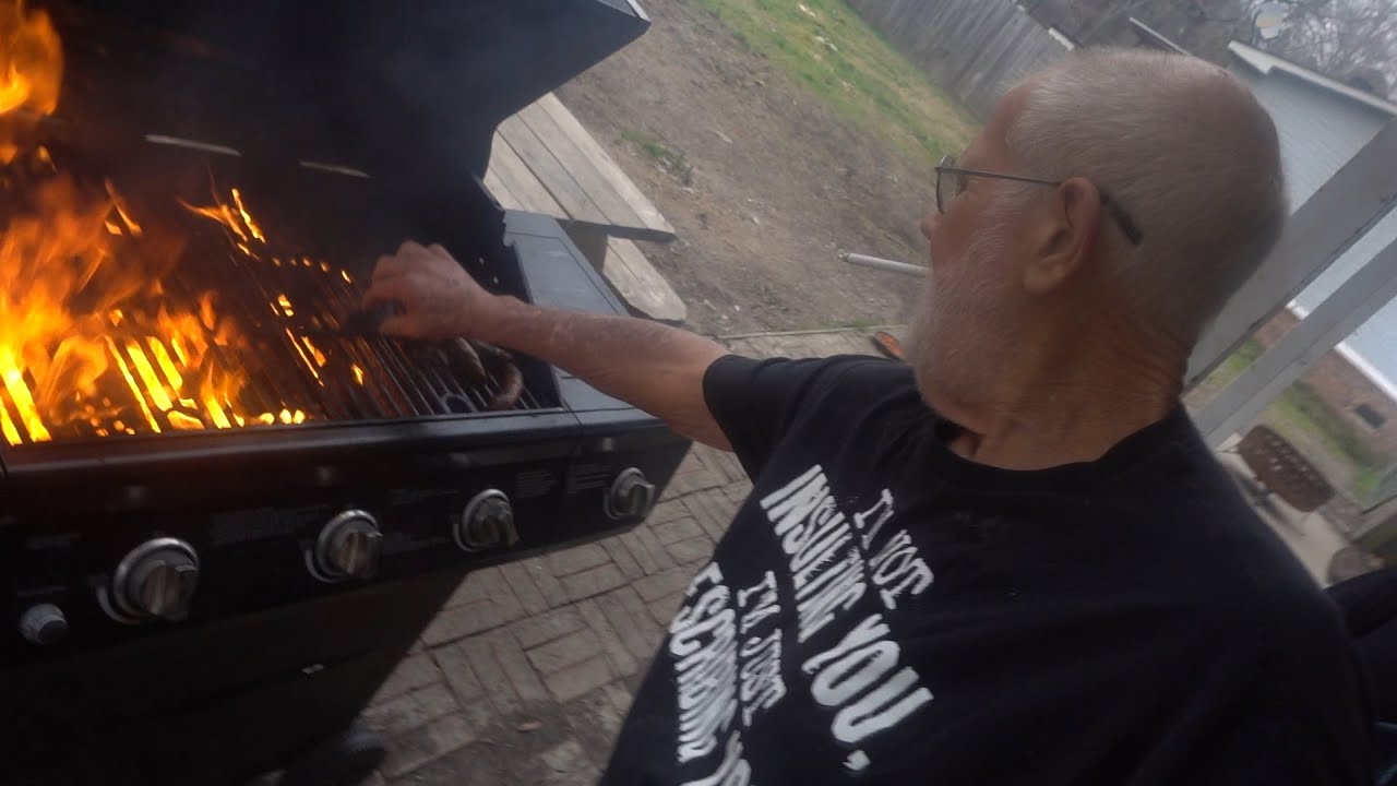 GRANDPA'S COOKOUT INFERNO!