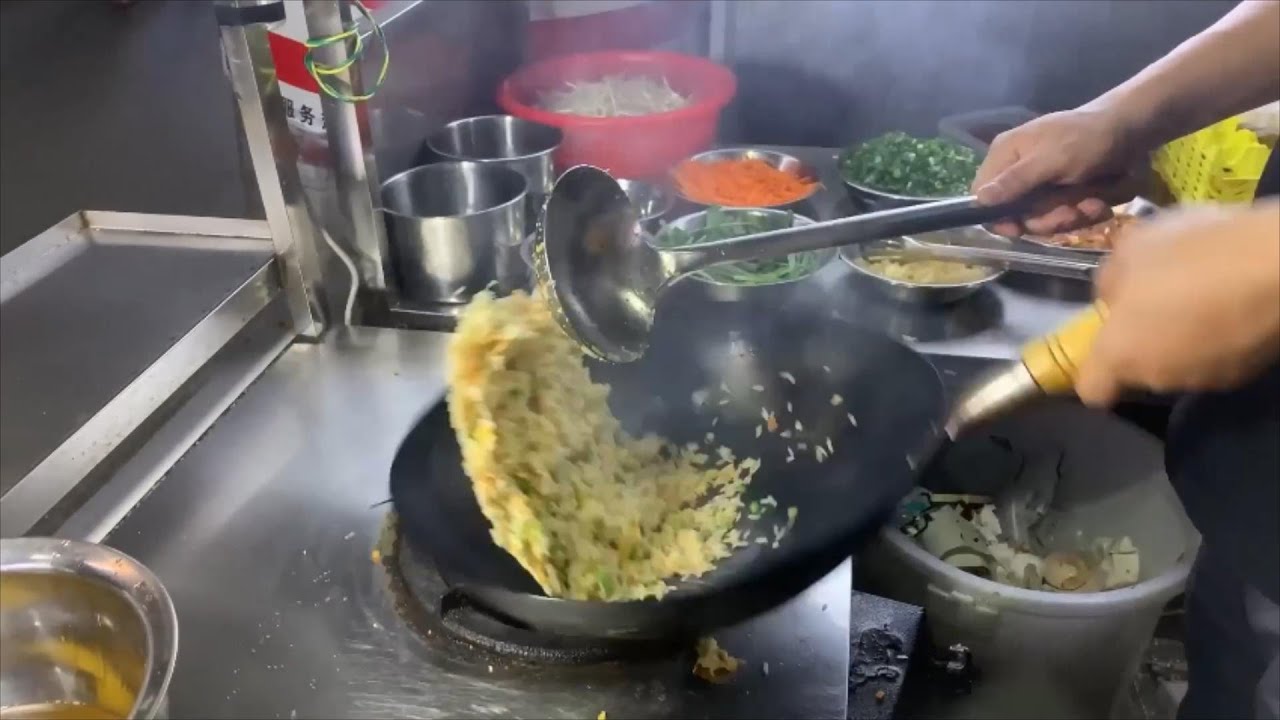 Fried Noodles, Fried Rice, Fried Rice Noodles Wok Skill Food. Collection~夜市街头炒锅美食抛锅技巧碳水充饥~