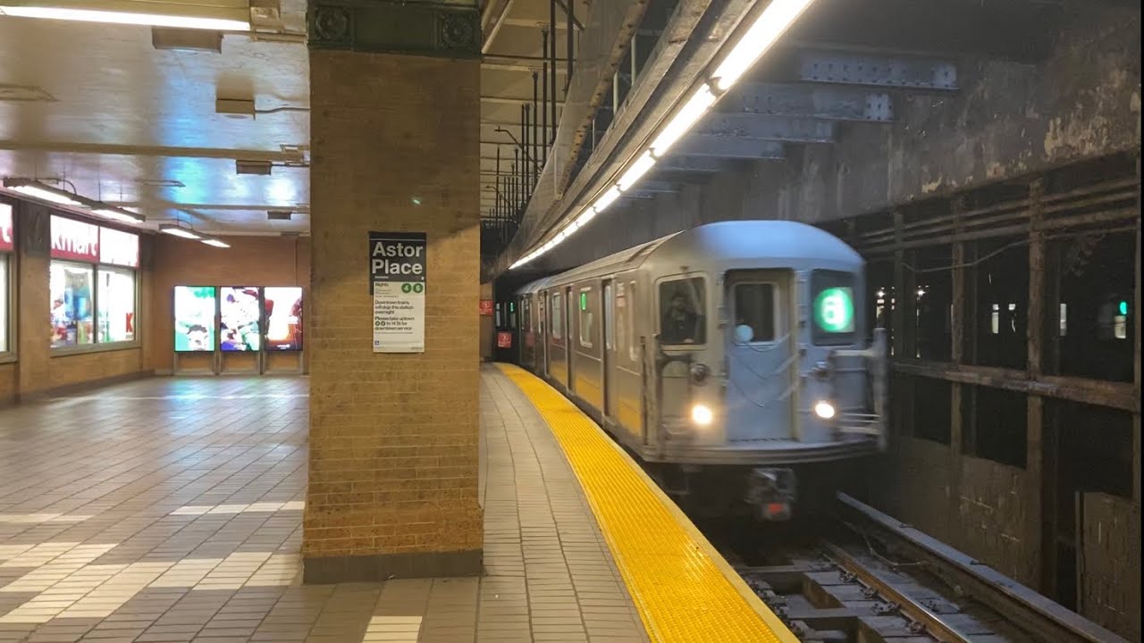 IRT Lexington Ave Line: (4) (5) Express and (6) Local Trains @ Astor Place (R62A, R142, R142A)
