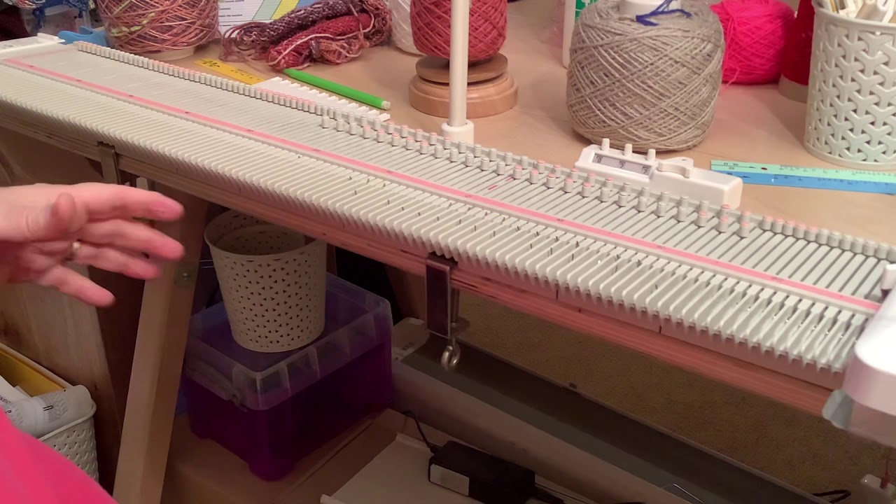 LK150 How to Knit a Swatch for measuring with the yellow ruler