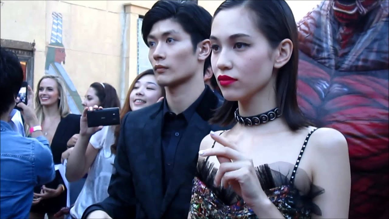FANCAM: Kiko Mizuhara and Haruma Miura at the Attack On Titan World Premiere in Hollywood