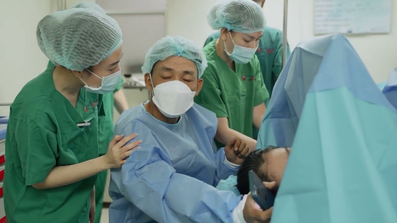 SIHOSPITAL_Hạnh phúc với món quà 