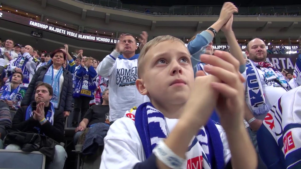 Kometa expres odvezl fanoušky do Prahy, ti si zápas na Spartě užili
