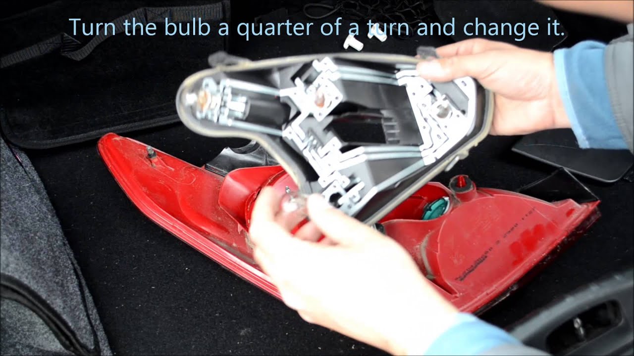 Peugeot 308 rear light cluster removal and change rear bulbs