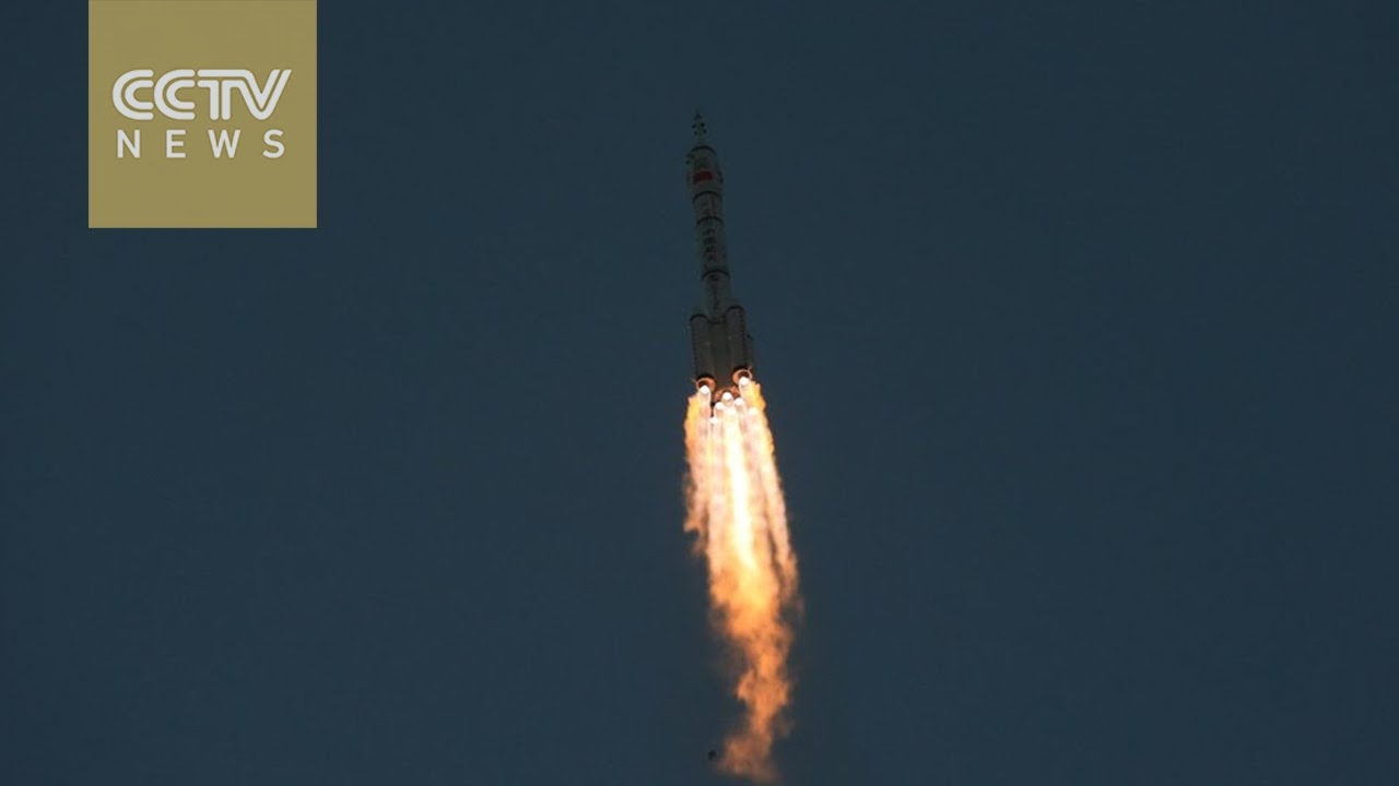 Highlights of Shenzhou-11 manned spacecraft launch