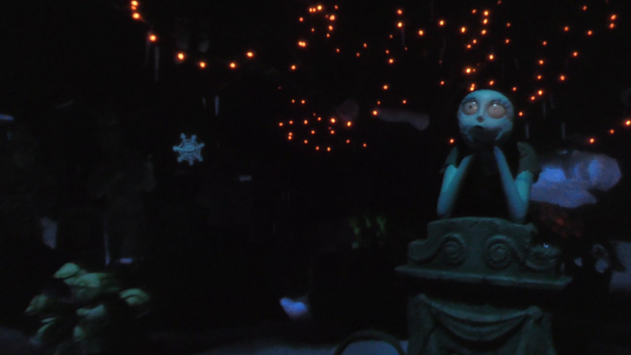 Sally Character Animatronic Haunted Mansion Dark Ride Attraction Holiday Disneyland Theme Park CA