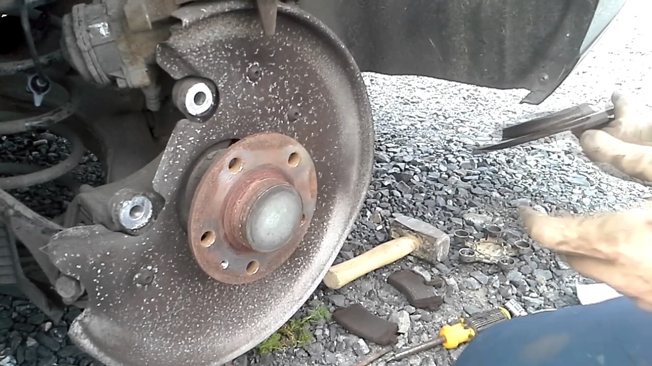 replacing AUDI A6 C7 rear brakes (pads and discs)