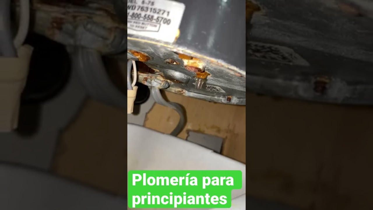 Garbage disposal leak #leak  #plumber #viral #shortvideosyoutube #plomero #garbagedisposal