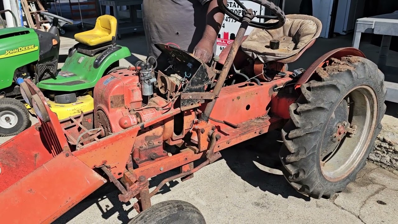 ECONOMY TRACTOR