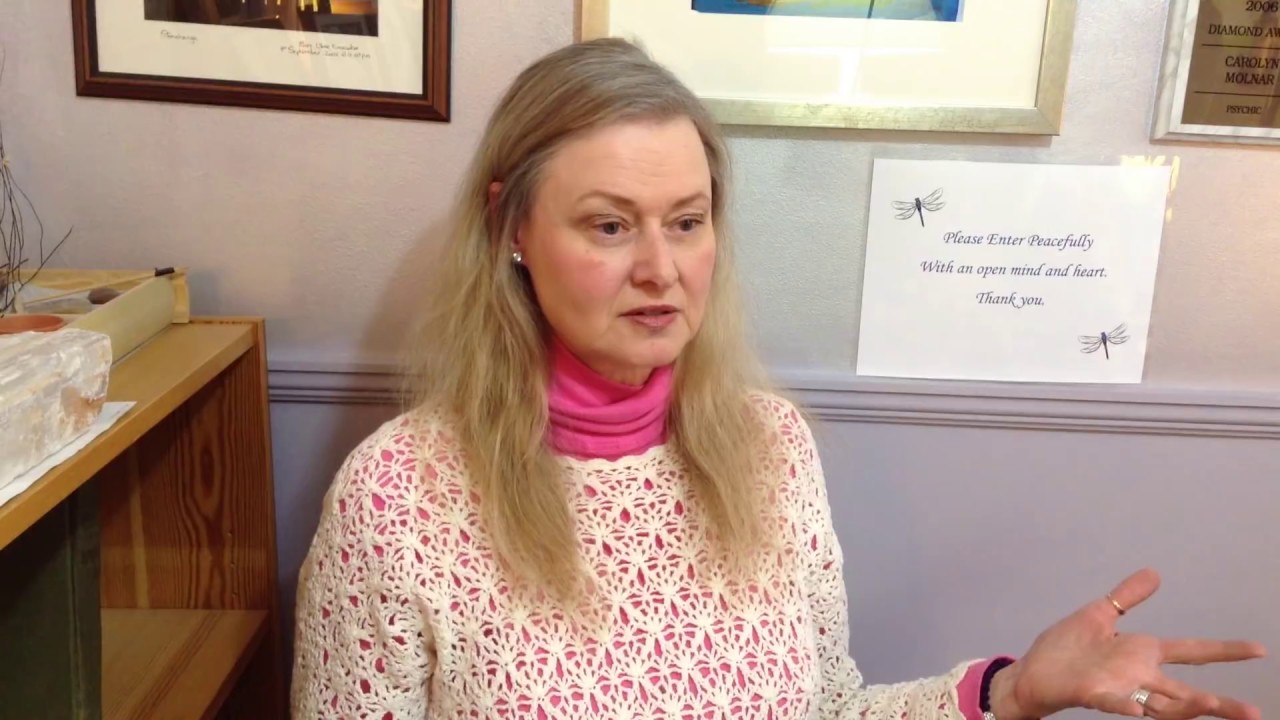 The Difference Between Ghosts Vs Spirits I Psychic Medium Carolyn Molnar