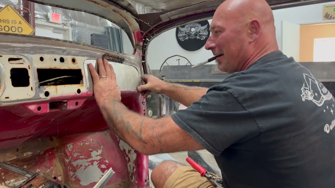 Part 47! 1968 VW Radical Custom: Simple Solution For The Dash And It Is Not What You Expect 🧐