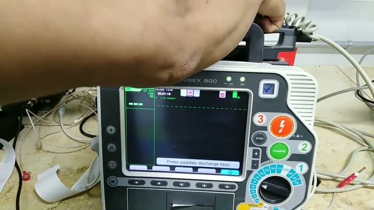 Defibrillator Bexen cardio self test