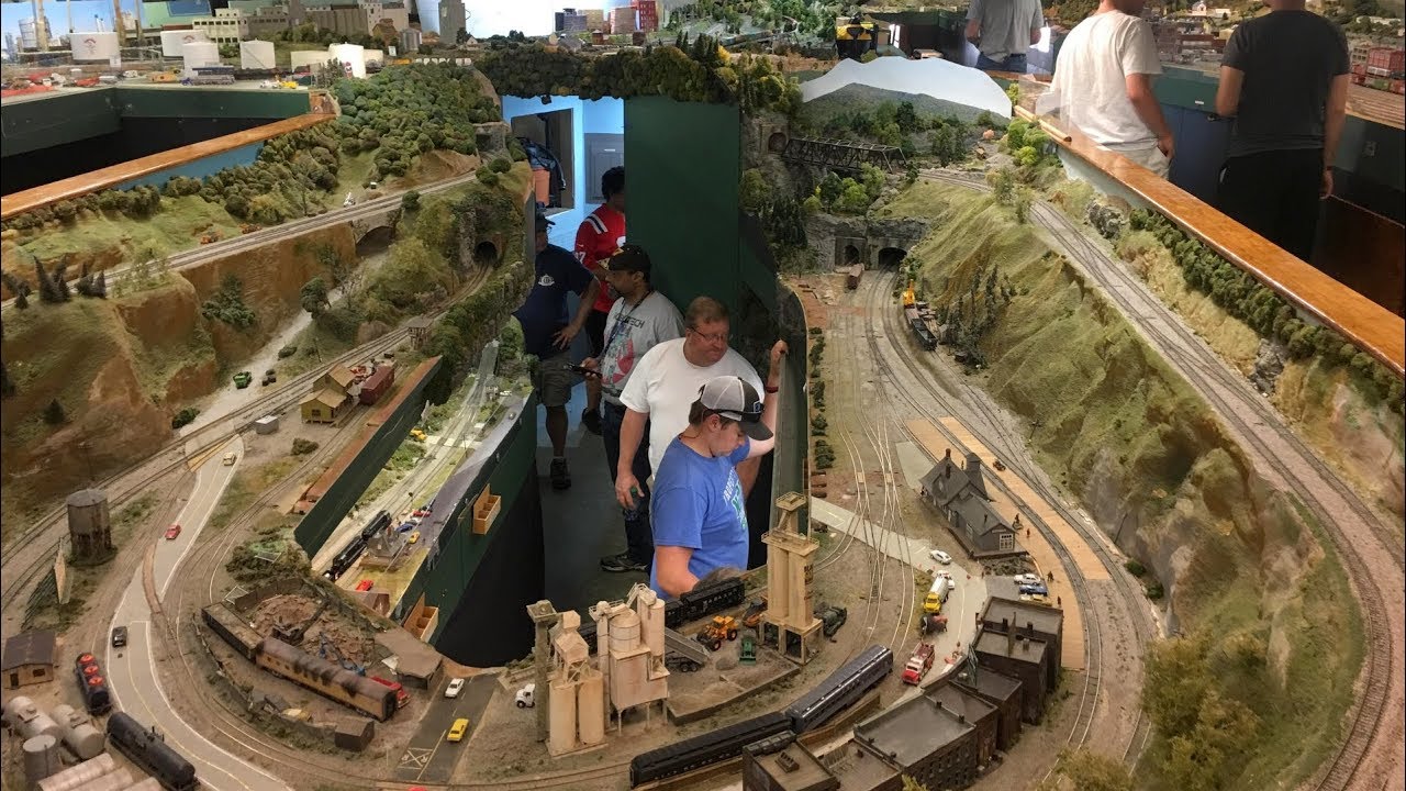 MASSIVE HO Scale Model Train Layout! Chesapeake Bay and Western