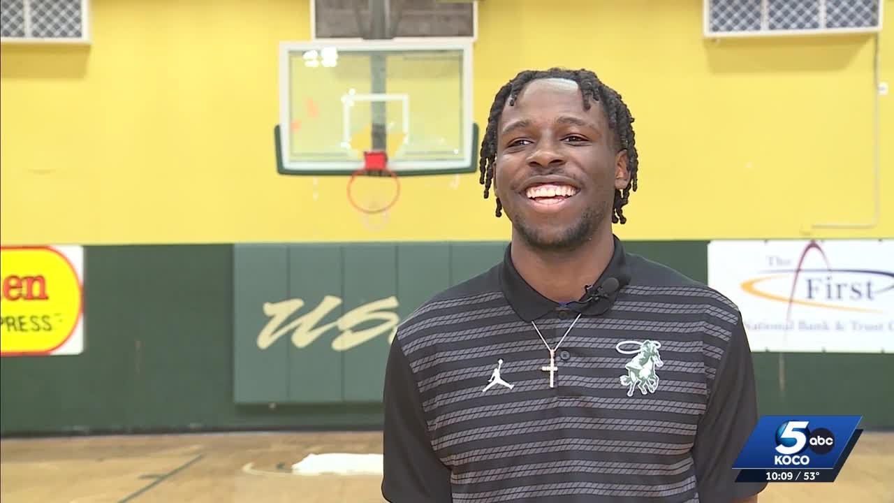 Oklahoma basketball player's dunk shatters backboard and makes national headlines