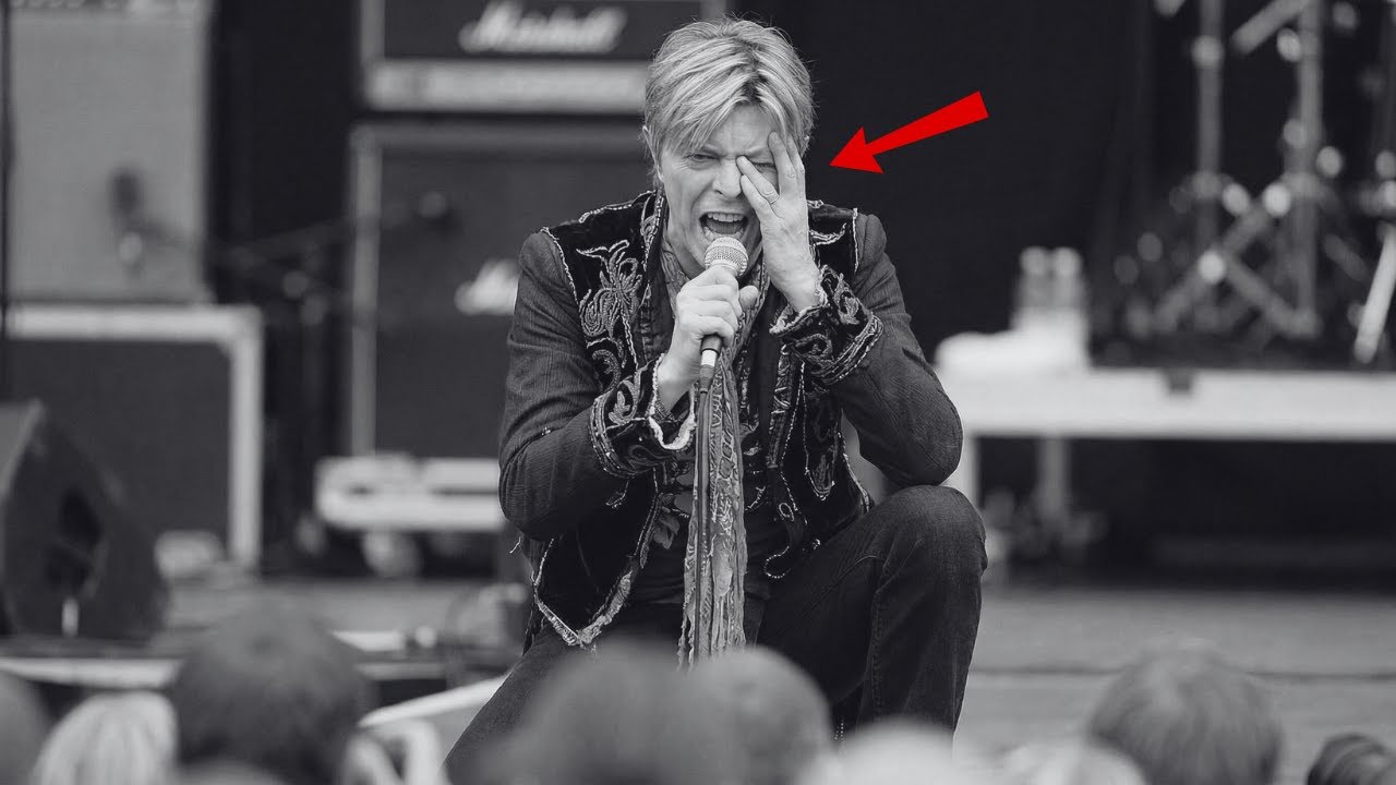 A Fan Hit David Bowie’s DAMAGED Eye with a Lollipop — He Didn’t Stop… He Played LONGER