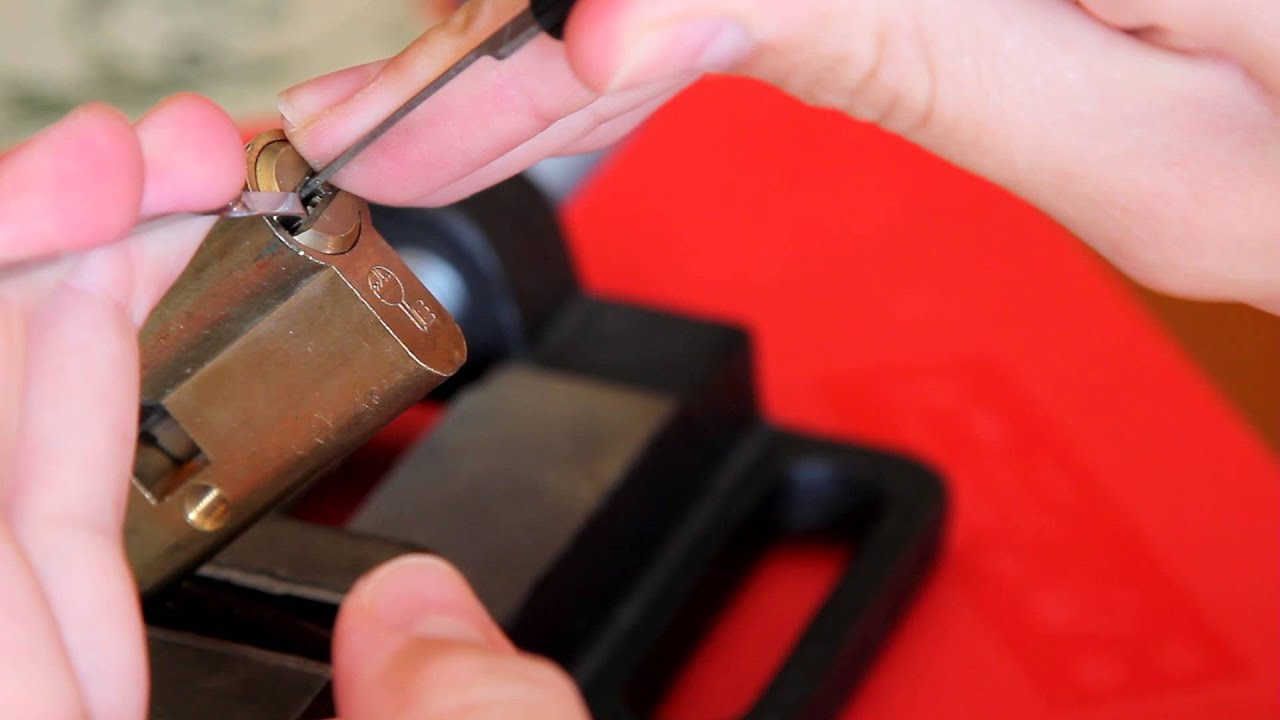 50 - Lockpicking 2 Ezcurra DS15R 4º y 5º del Paquete de Asturias