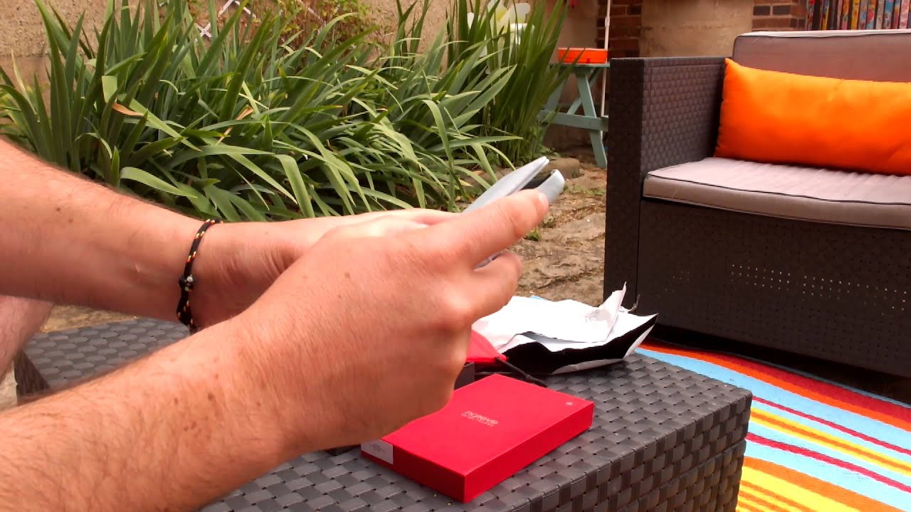 Unboxing : housse en cuir (Noreve) pour Archos 50 Diamond