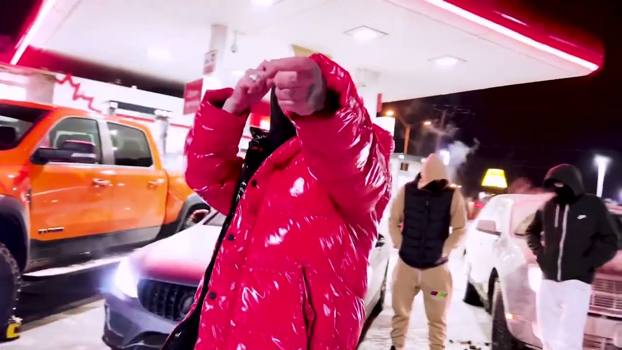 SNWMN ( Brxnsxn x VersA ) - Jump ( Vidéoclip Officiel )