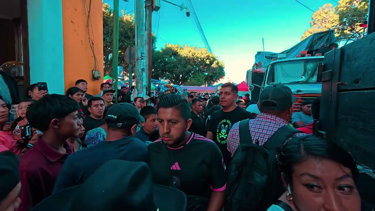 El Sonidito (El Ruidito) - Internacionales Conejos 4K