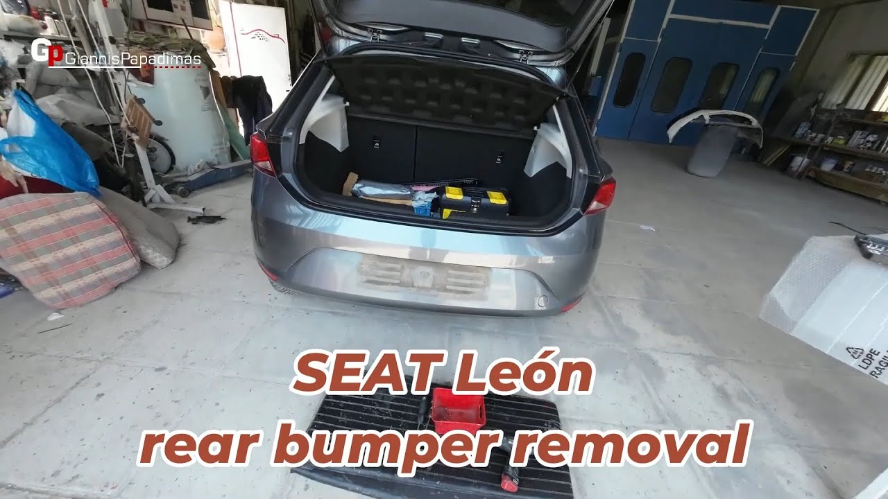 SEAT León  2012 –2020 rear bumper removal