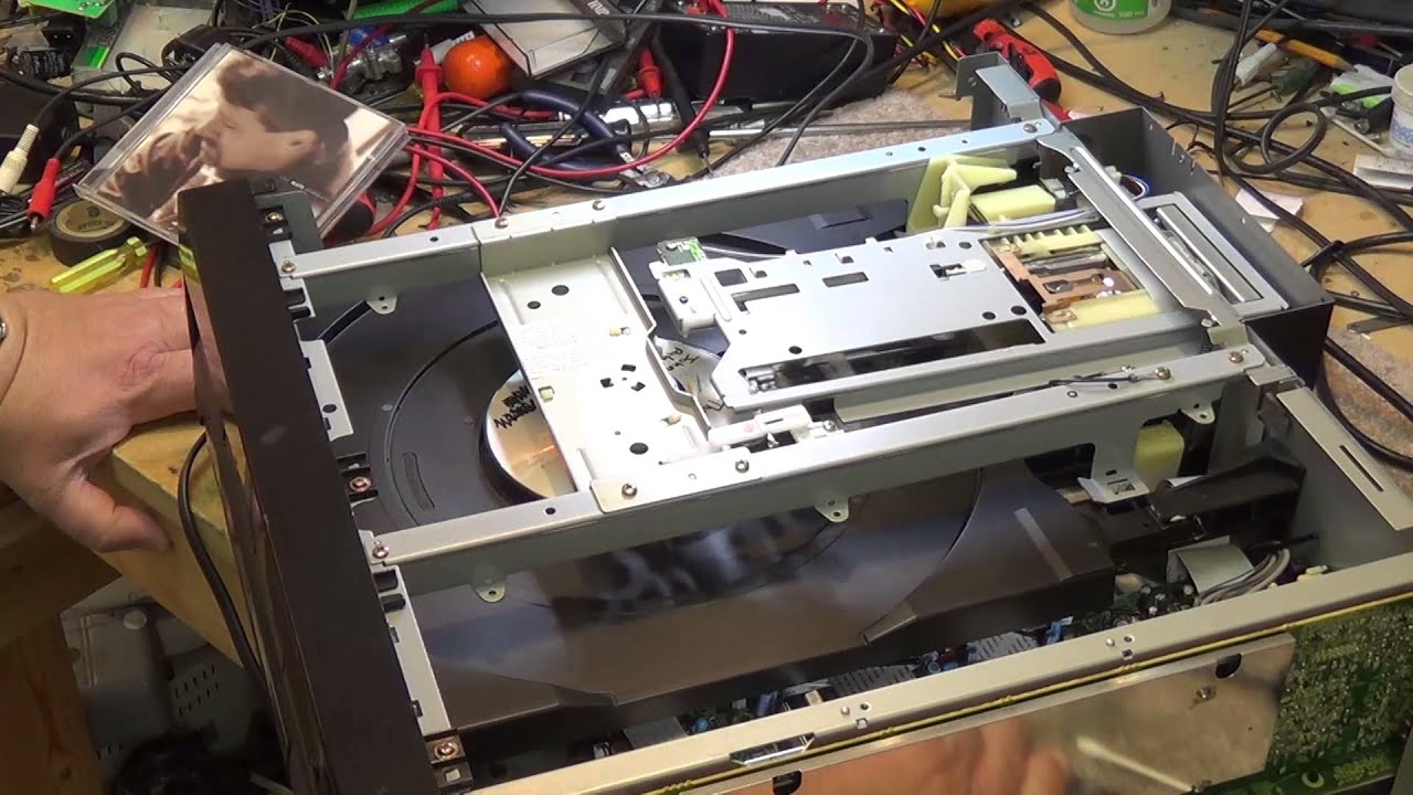 Pioneer DVL 700 Laserdisk DVD Combo player