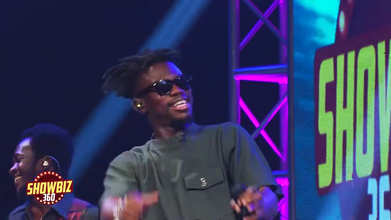 🎶🔥 Nkyinkyim lit up the stage with a lively performance on #ShowBiz360