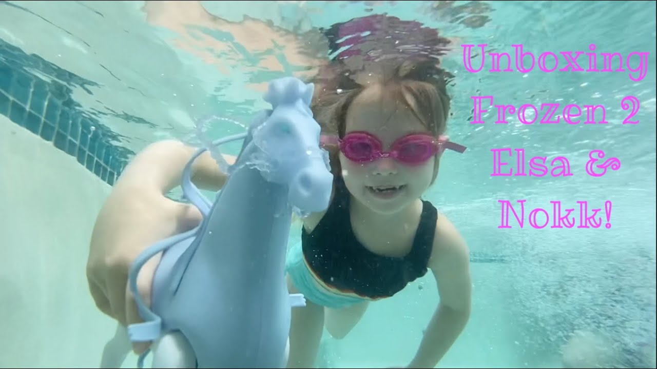 Unboxing Frozen 2 Elsa and Swim and Walk Nokk!