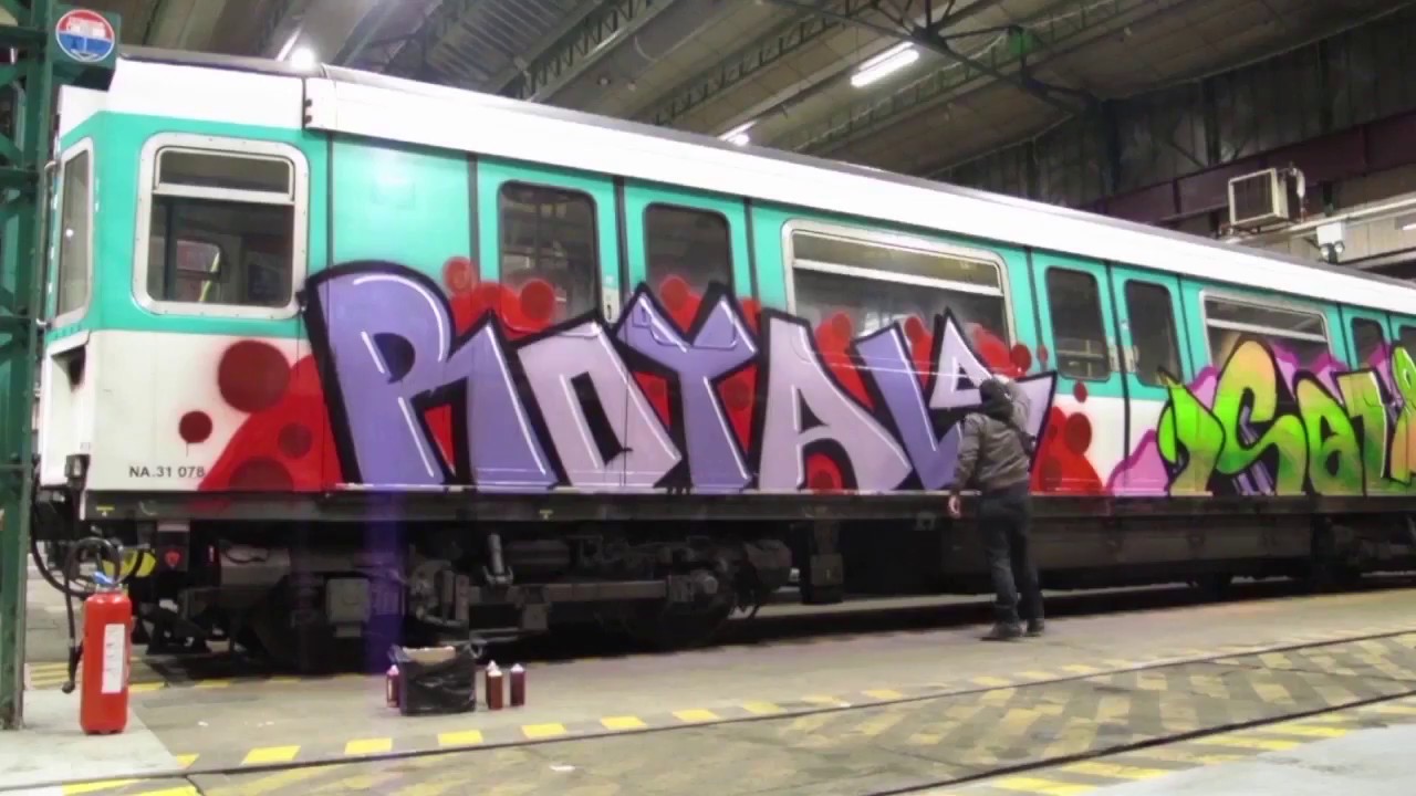 Royals en Paris   LOOPCOLORS SPAIN