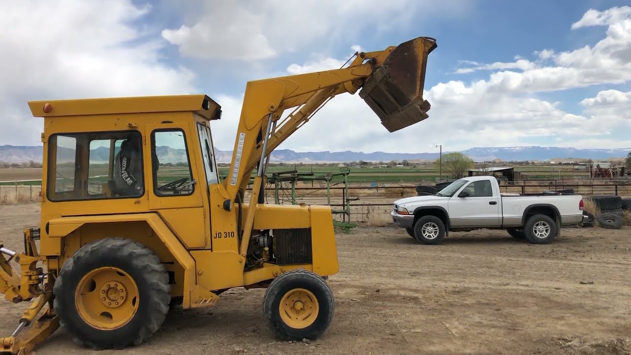 Vintage Power: 1982 John Deere 310B Backhoe Loader Showcase