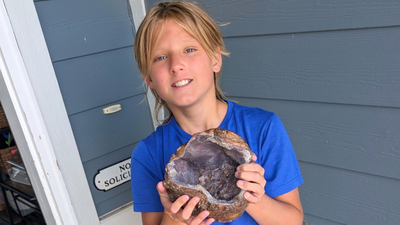 How to Find Geodes at the Dugway Geode Mines - Utah Rockhounding! And how to get there Pony Express