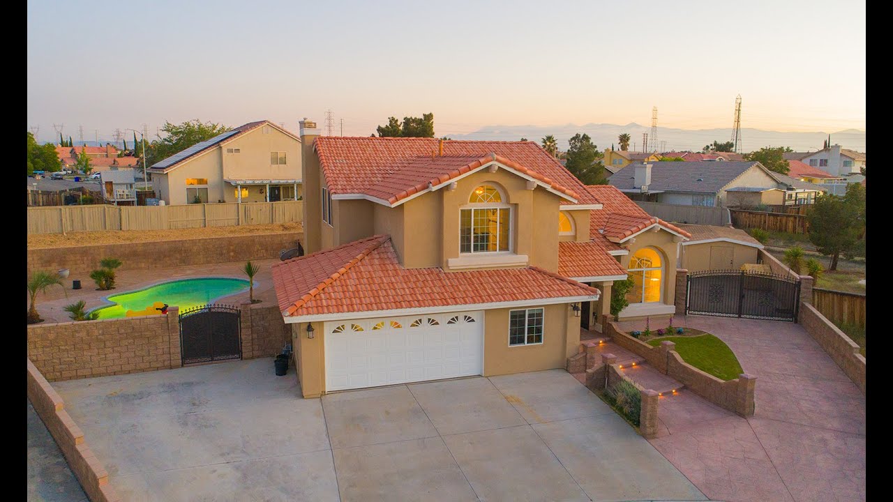 Turn-Key Victorville Pool Home with RV Parking