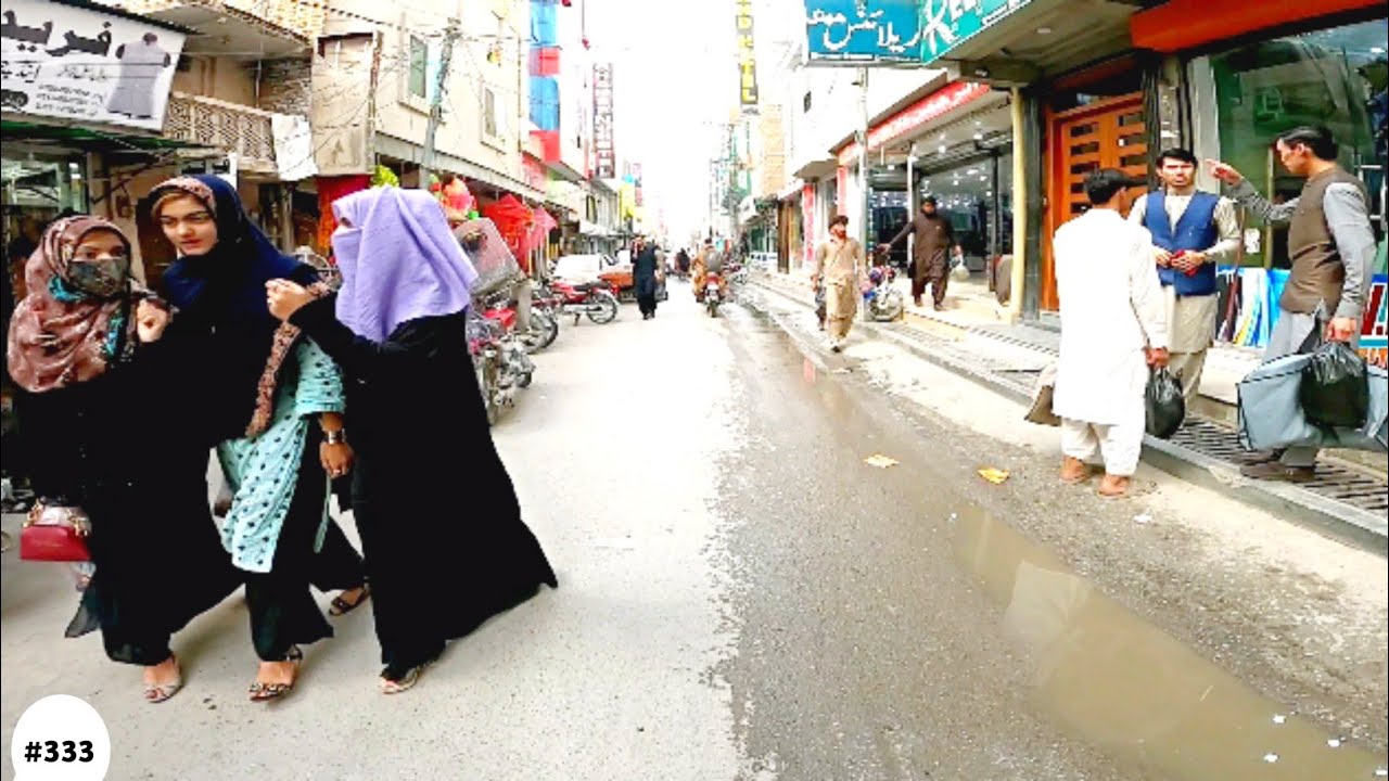 Walking In Moti Ram Road Quetta #EastWalks