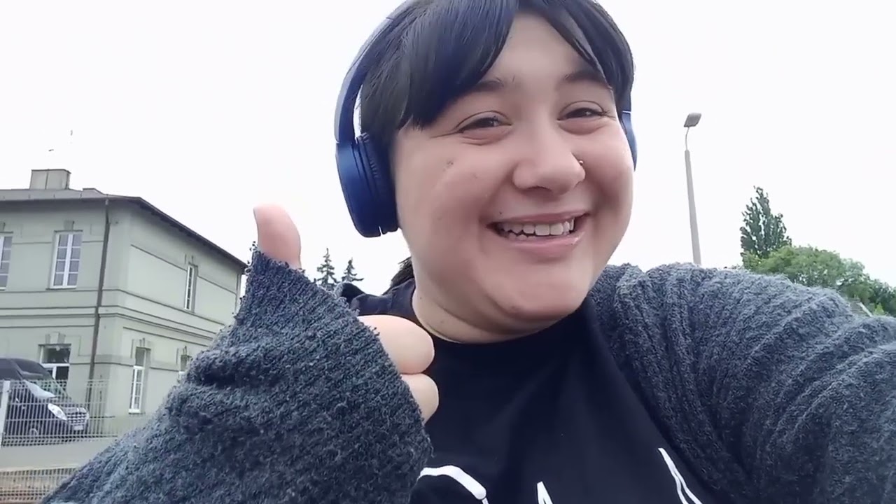Monia Music REUPLOAD "Moje życie od poniedziałku do piątku" czy coś takiego tego typu benc