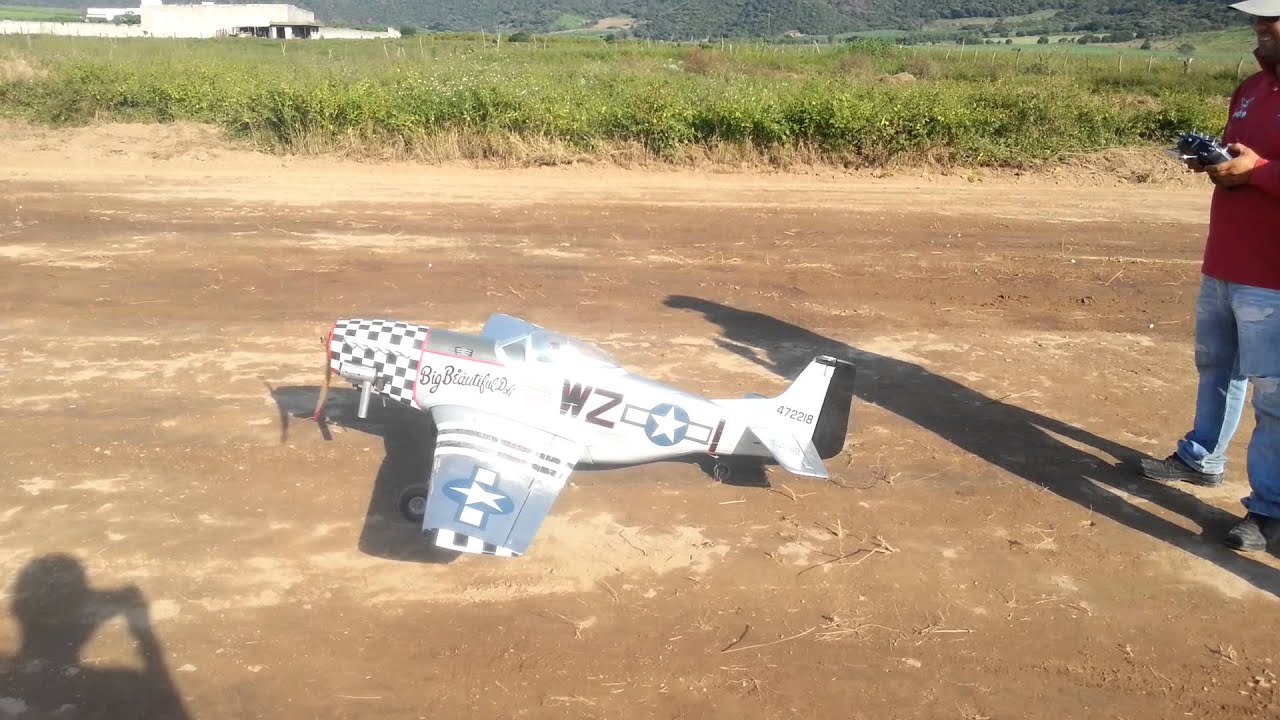 MUSTANG P-51 TOP-FLITE 50CC